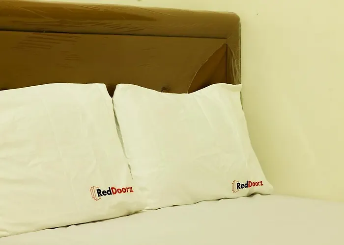 Reddoorz Near Taman Puring Hotel Jakarta